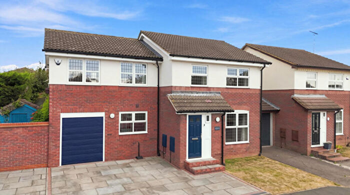 4 Bedroom Detached House For Sale In Alexandra Road, Rayleigh, SS6