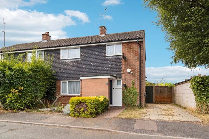 4 Bedroom Semi-Detached House For Sale In Tring, HP23