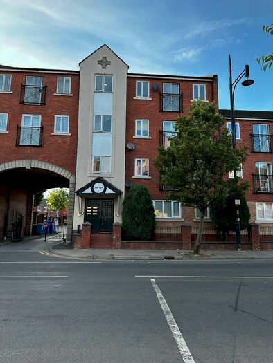 2 Bedroom Apartment To Rent In Stretford Road, Manchester, Greater Manchester, M15