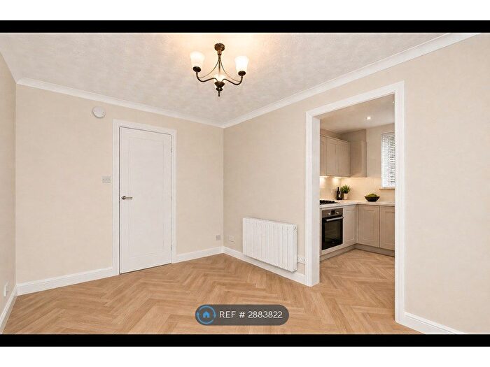 1 Bedroom Flat To Rent In Headland Court, Aberdeen, AB10