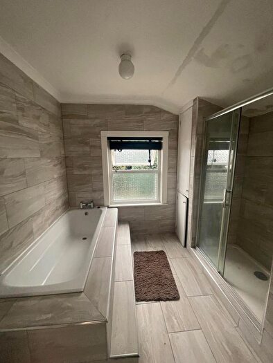 2 Bedroom Terraced House To Rent In Walpole Road, London, E17