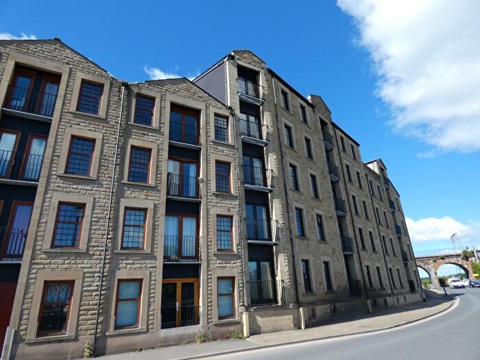 1 Bedroom Apartment To Rent In River Street, St Georges Quay, Lancaster, LA1