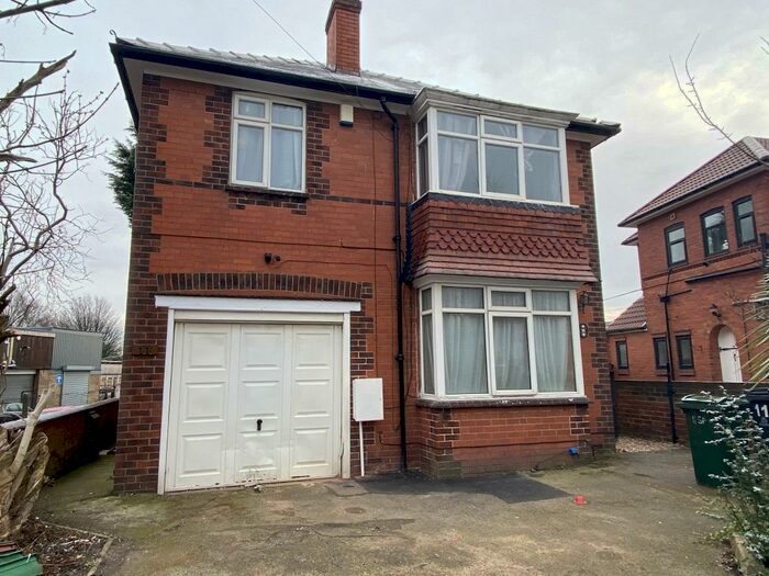 4 Bedroom House To Rent In Springwell Lane, Balby, DN4