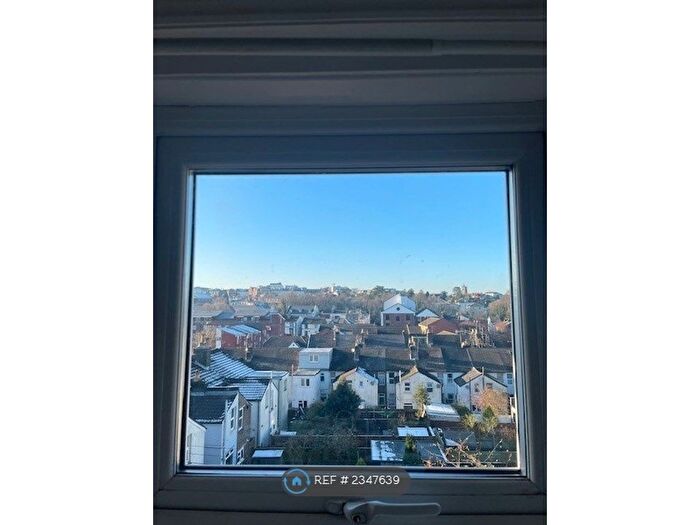 2 Bedroom Flat To Rent In Camden Road, Tunbridge Wells, TN1