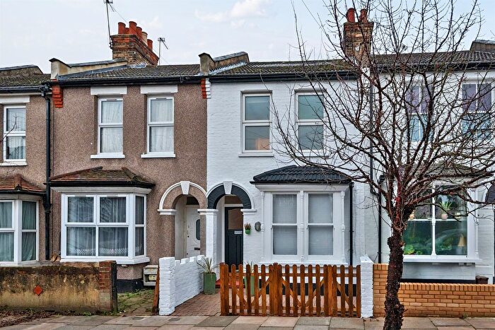 3 Bedroom Terraced House For Sale In Cross Road, Enfield, EN1
