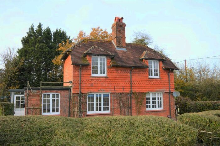 3 Bedroom Detached House To Rent In Bagshot, Hungerford, RG17