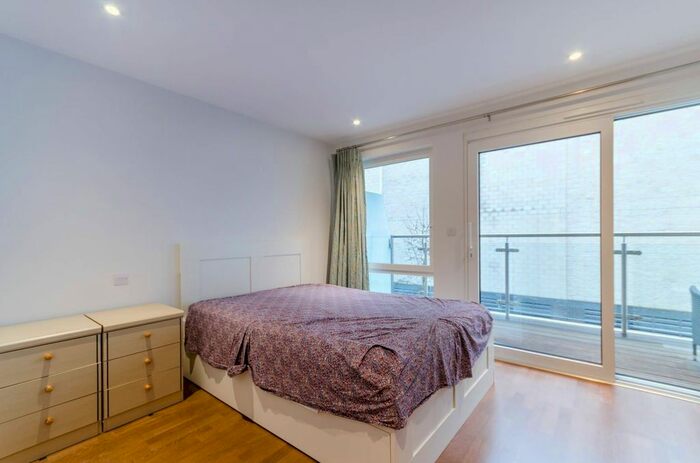 1 Bedroom Flat To Rent In Henry Macaulay Avenue, Kingston, Kingston Upon Thames, KT2