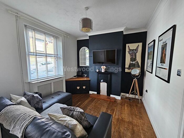 3 Bedroom Terraced House To Rent In Regent Street, Leek, ST13