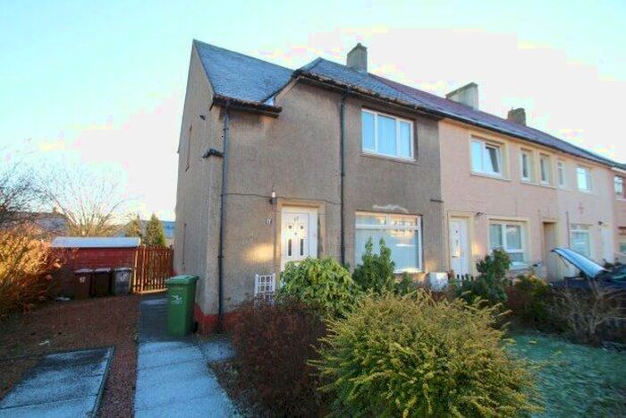 3 Bedroom Semi-Detached House To Rent In Millbrae Avenue, Glasgow, G69