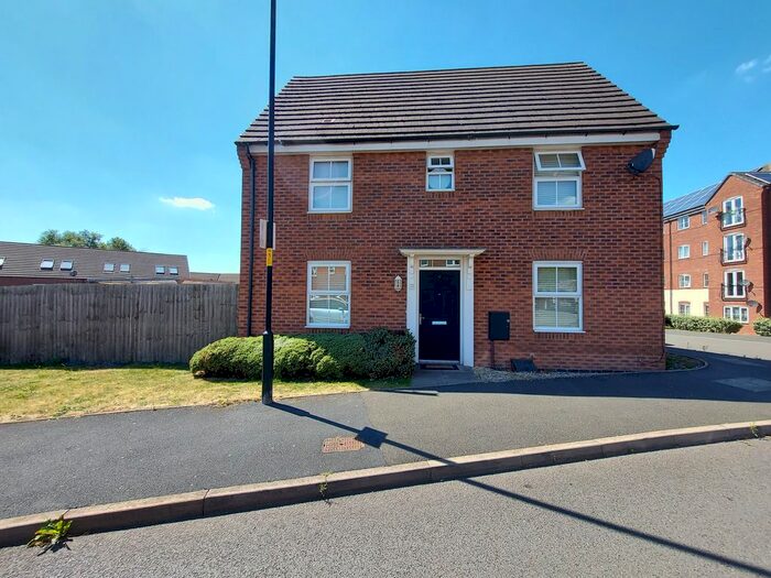 3 Bedroom Property To Rent In Water Reed Grove, Walsall, WS2