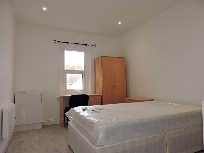 Studio To Rent In Worthing Road, Southsea, PO5