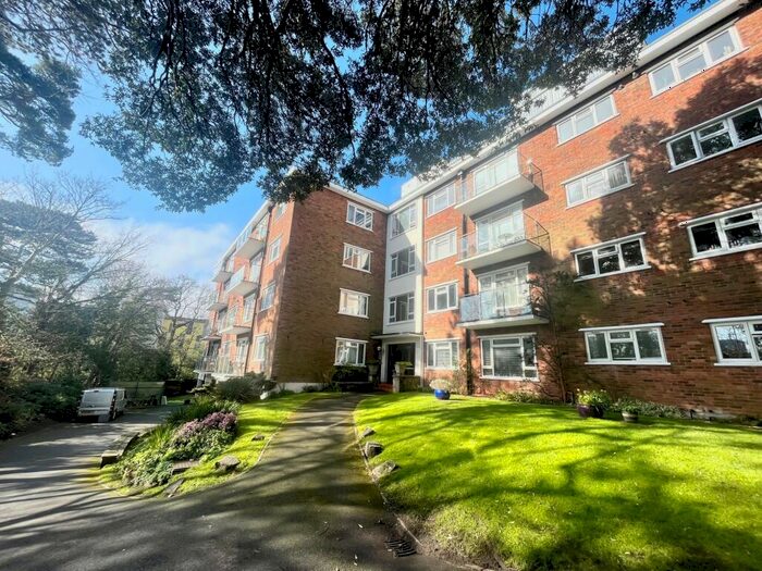 2 Bedroom Flat To Rent In Madeira Road, Bournemouth, BH1