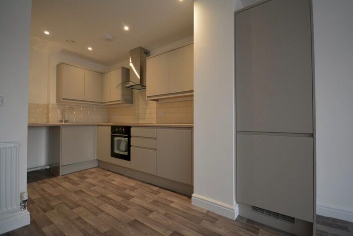 1 Bedroom Flat To Rent In Westcliff House, Sea Road, Westgate CT8