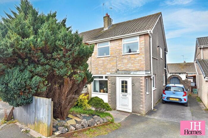 3 Bedroom Semi-Detached House For Sale In Lindal Close, Dalton-in-Furness, Cumbria, LA15