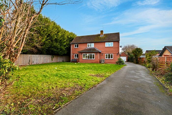 4 Bedroom Detached House For Sale In Rectory Lane, Claypole, NG23