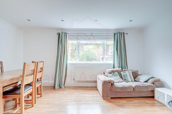 2 Bedroom Apartment To Rent In Quex Court, West End Lane, West Hampstead, NW6