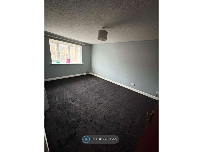 1 Bedroom Flat To Rent In Hamilton Court, Blackpool, FY1
