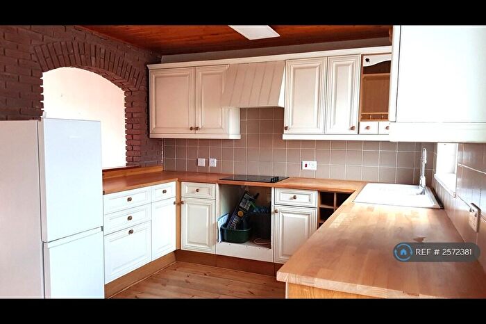 1 Bedroom Semi-Detached House To Rent In Silk Mill Approach, Leeds, LS16