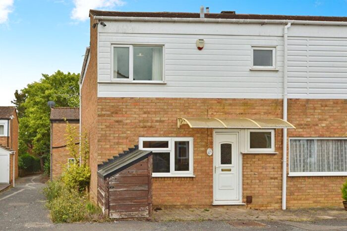 3 Bedroom End Of Terrace House For Sale In Abbotsfield, Eaglestone, Milton Keynes, MK6