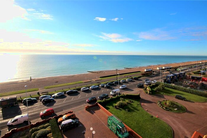 2 Bedroom Apartment To Rent In Capelia House, - West Parade, Worthing, West Sussex, BN11