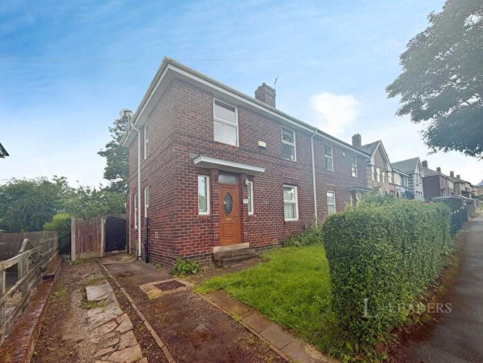 3 Bedroom Semi-Detached House To Rent In Sycamore House Road, Sheffield, S5