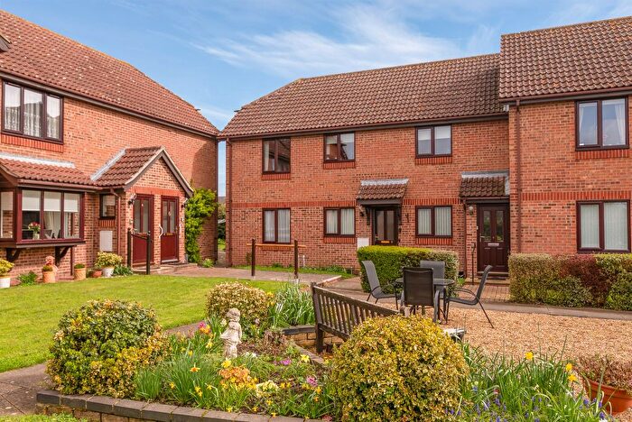 2 Bedroom Flat For Sale In Wantz Haven, Maldon, CM9