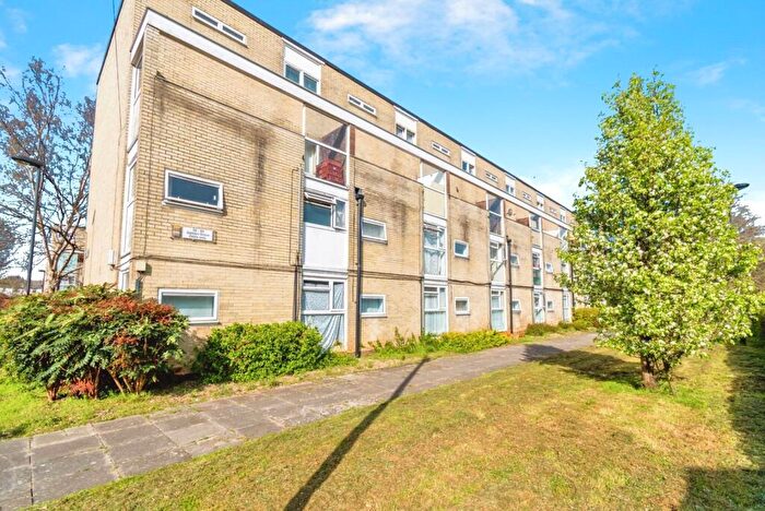 2 Bedroom Maisonette For Sale In Golden Grove, Southampton, Hampshire, SO14