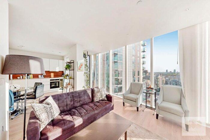 1 Bedroom Apartment To Rent In Skyline Apartments, Devan Grove, London, N4