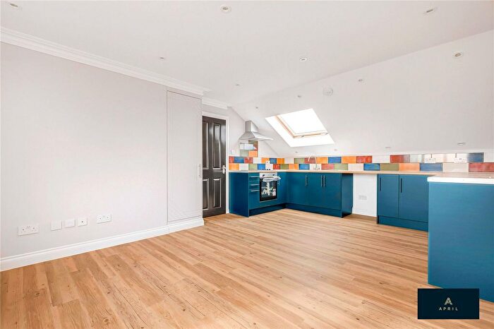 1 Bedroom Flat To Rent In Forest Drive West, London, E11