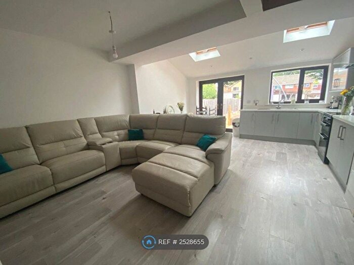 3 Bedroom Semi-Detached House To Rent In Charlbury Crescent, Birmingham, B26