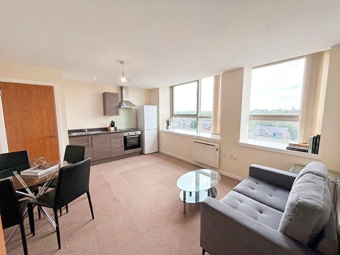 1 Bedroom Flat To Rent In Manchester Road, Roberts House, WA14