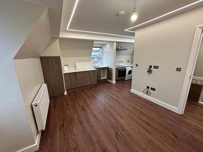 3 Bedroom Flat To Rent In Church Street, London, N9