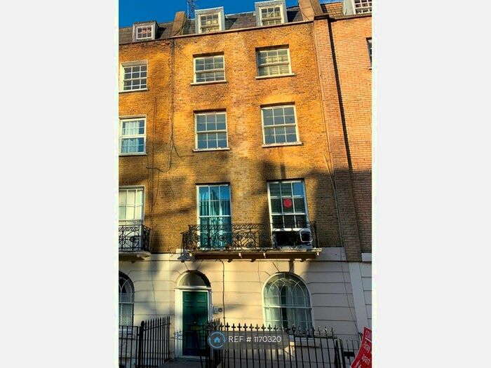 3 Bedroom Flat To Rent In North Gower Street, London, NW1