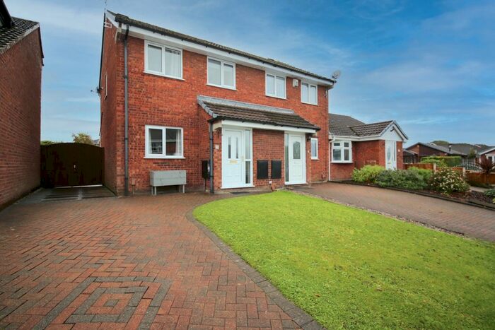 3 Bedroom Semi-Detached House To Rent In Bleaklow Close, Wigan, Lancashire, WN3
