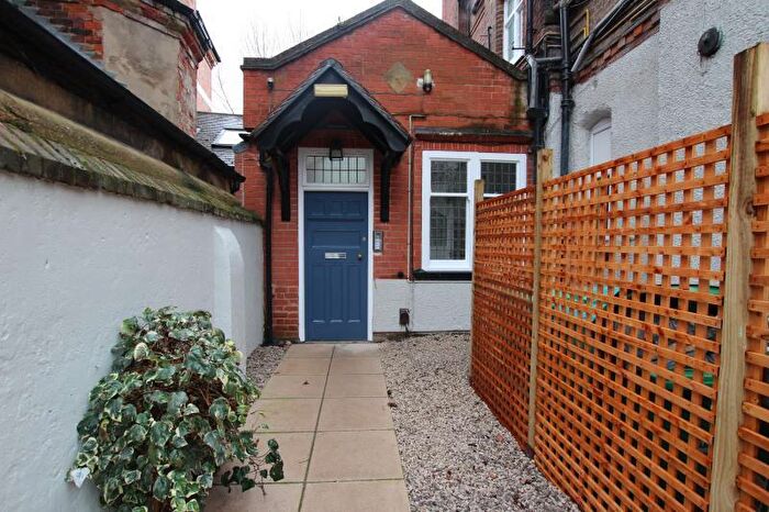 1 Bedroom Apartment For Sale In Cavendish Crescent South, The Park Nottingham, NG7