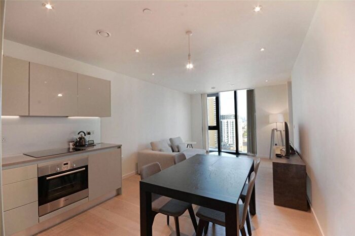 1 Bedroom Flat To Rent In St. Gabriel Walk, Elephant And Castle, London, SE1