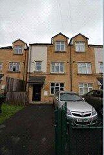3 Bedroom Semi-Detached House To Rent In Woodhouse Drive, Keighley, West Yorkshire, BD21