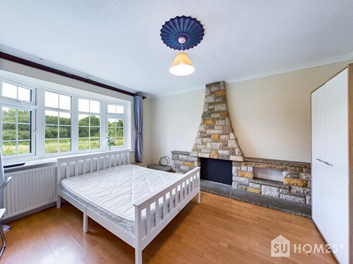 3 Bedroom House To Rent In Pickford Walk, Greenstead, Colchester, CO4