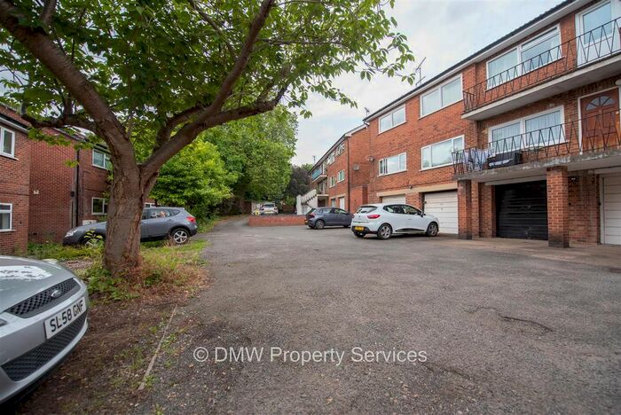 2 Bedroom Maisonette To Rent In Clumber Crescent South, Nottingham, NG7