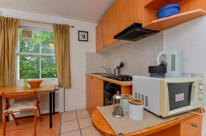 Studio To Rent In Penywern Road, Earl's Court, London, SW5