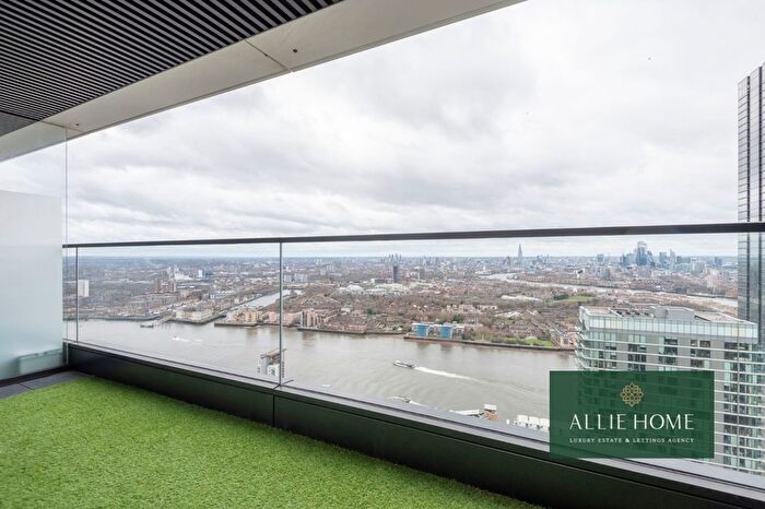 Studio To Rent In Wards Place, Hobart Building, E14