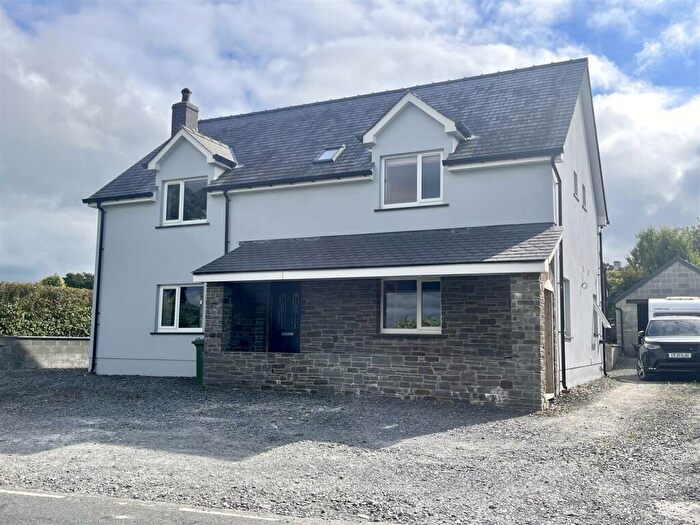 4 Bedroom Detached House For Sale In Felinfach, Lampeter, SA48