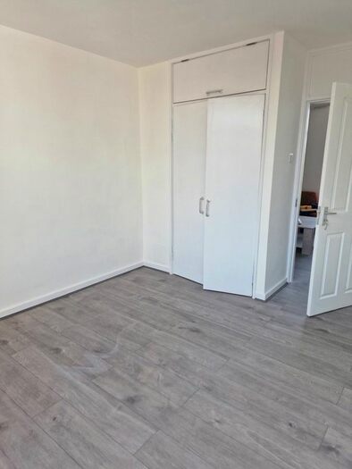 1 Bedroom Flat To Rent In Churchill Place, Harrow, Greater London, HA1
