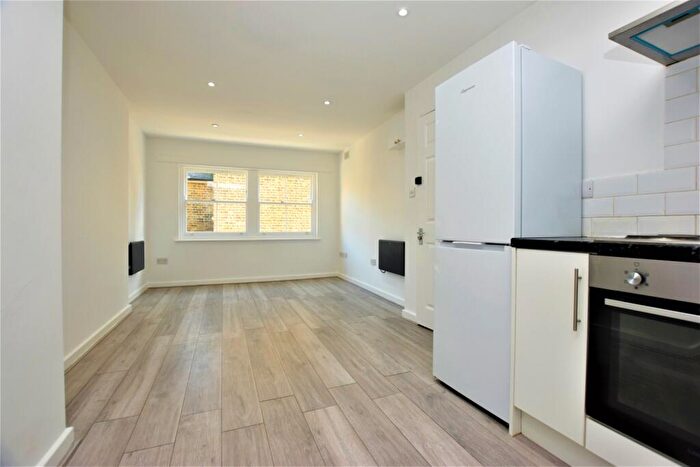 1 Bedroom Flat To Rent In Dartmouth Road London, SE23