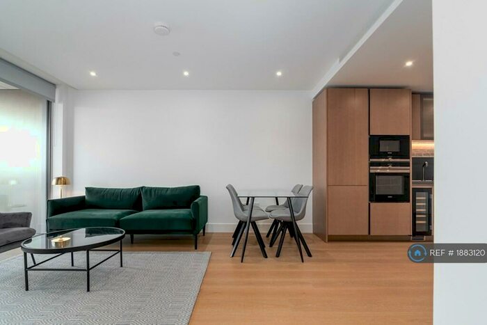 2 Bedroom Flat To Rent In Bowden House, London, SW11