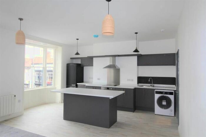 2 Bedroom Flat To Rent In Old Market Place, Ripon, North Yorkshire HG4