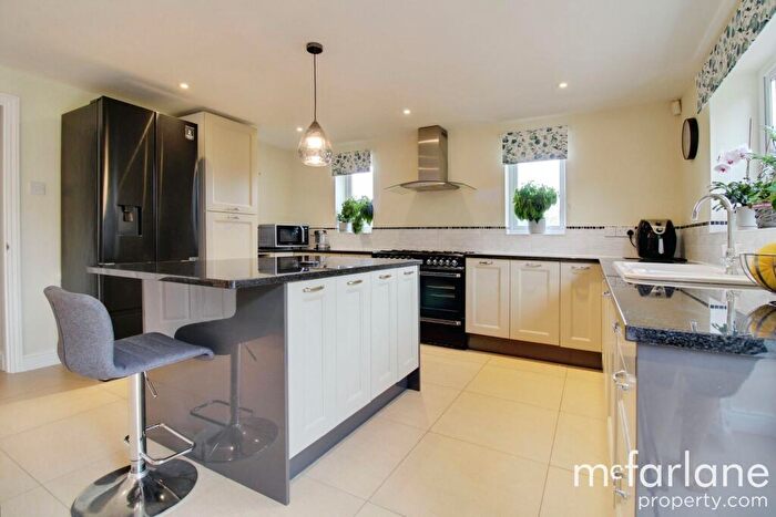 6 Bedroom Detached House For Sale In Uffcott, Swindon, SN4