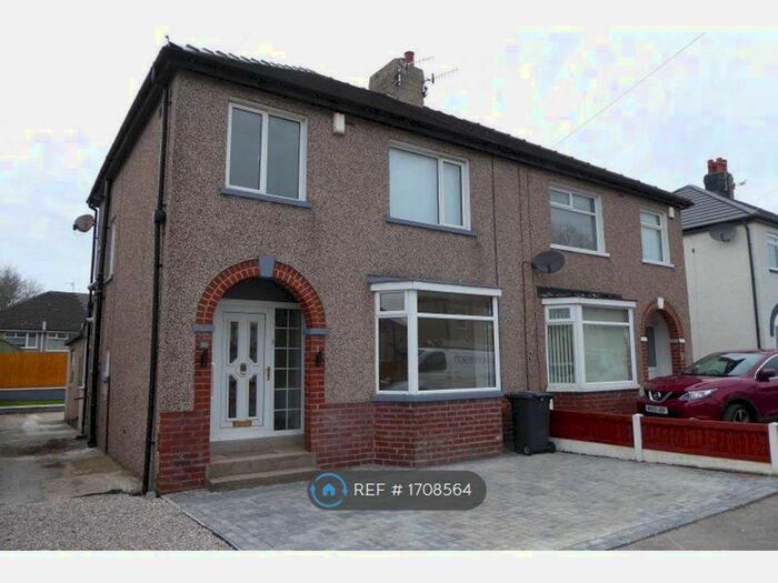3 Bedroom Semi-Detached House To Rent In Needham Avenue, Morecambe, LA4