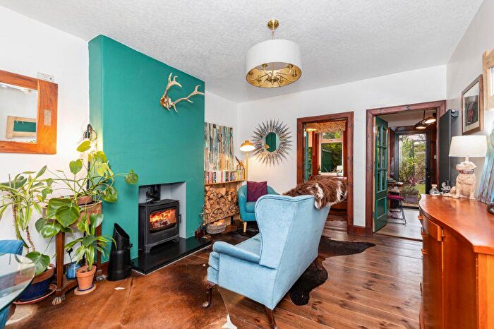 2 Bedroom End Of Terrace House For Sale In Eltringham Terrace, Edinburgh, EH14