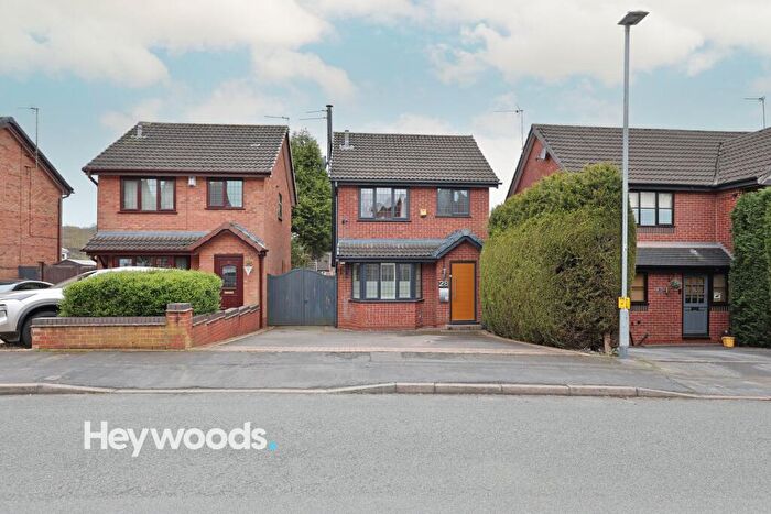 3 Bedroom Detached House For Sale In Hemsby Way, Westbury Park, Newcastle Under Lyme, ST5